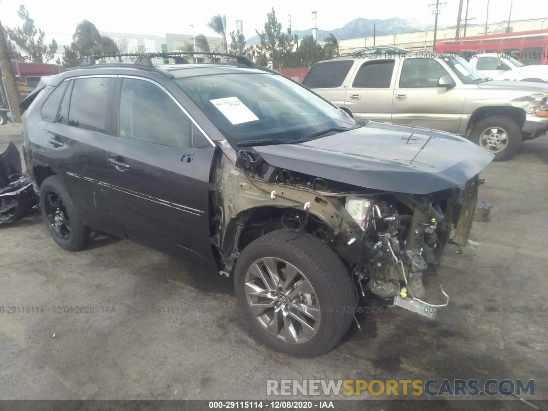 1 Photograph of a damaged car 2T3A1RFV6KC049745 TOYOTA RAV4 2019