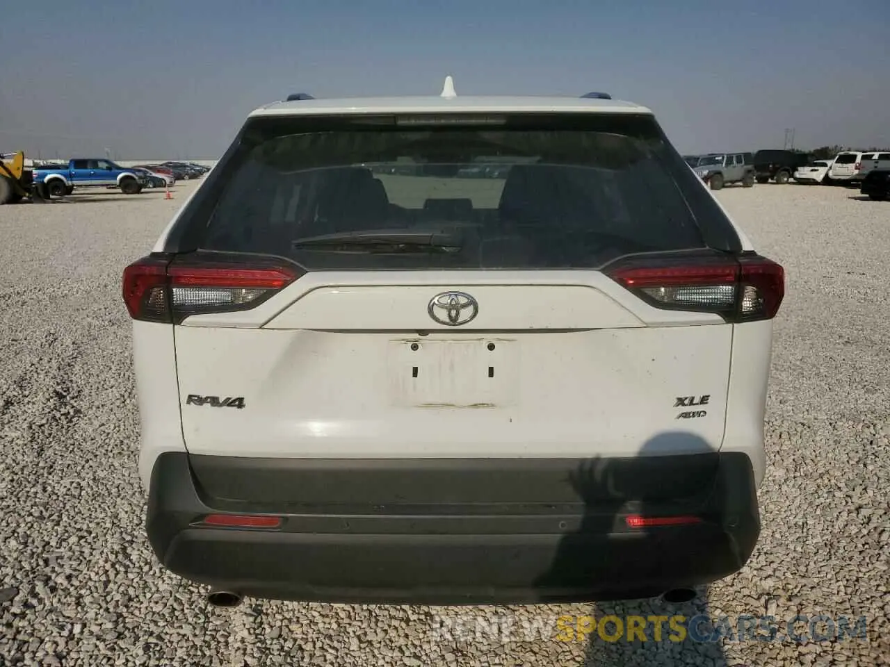 6 Photograph of a damaged car 2T3A1RFV6KC056937 TOYOTA RAV4 2019