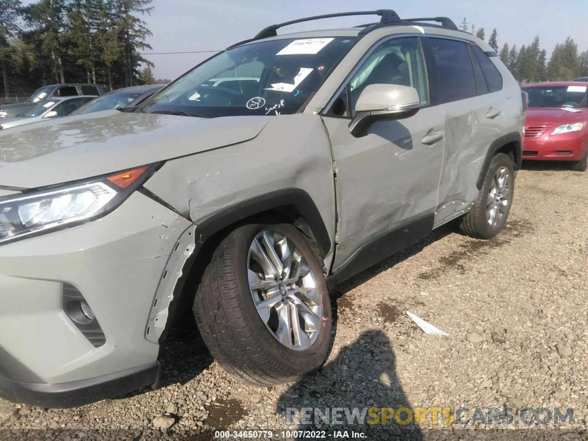 6 Photograph of a damaged car 2T3A1RFV6KW048190 TOYOTA RAV4 2019