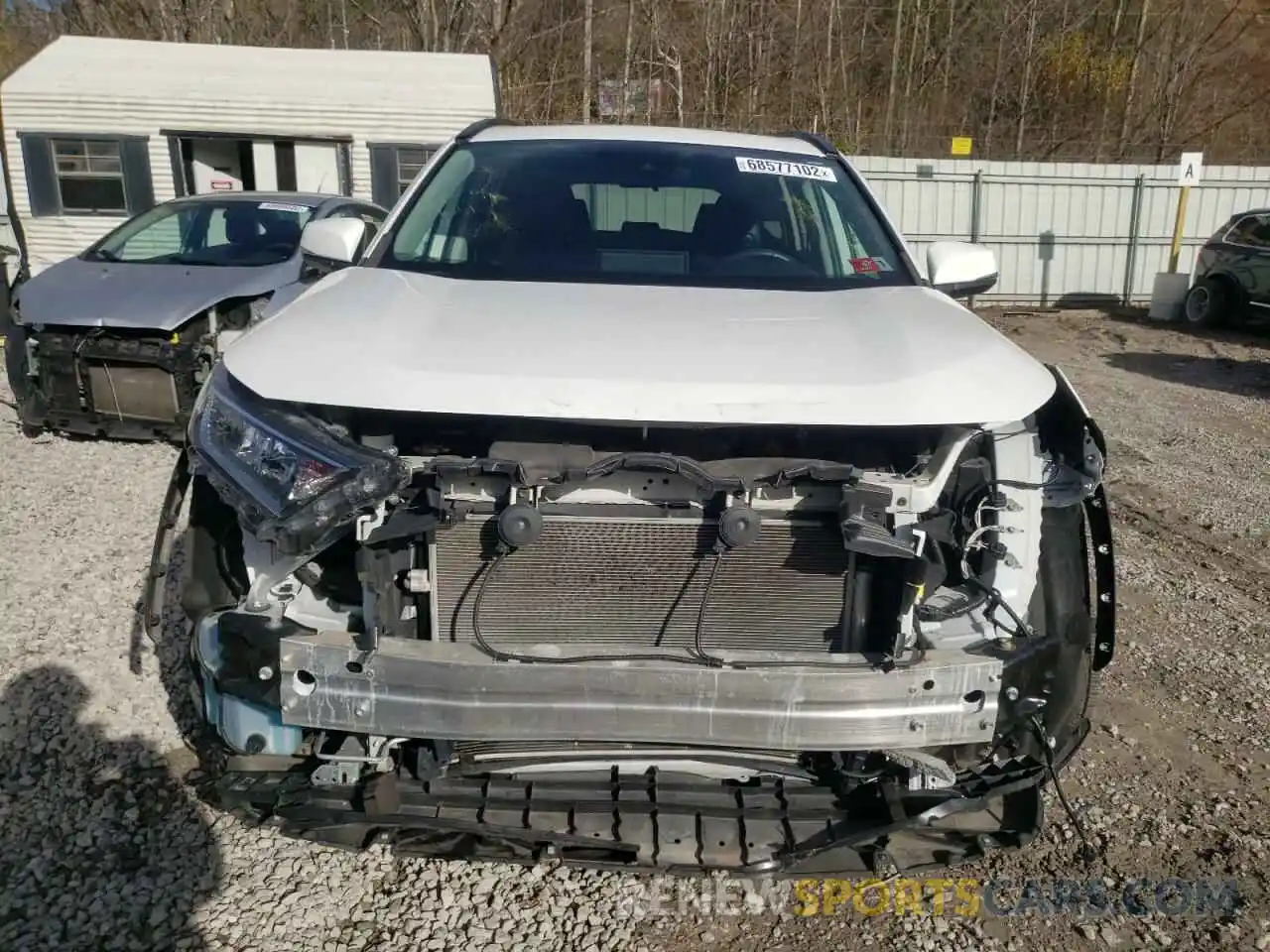 5 Photograph of a damaged car 2T3A1RFV7KC024921 TOYOTA RAV4 2019