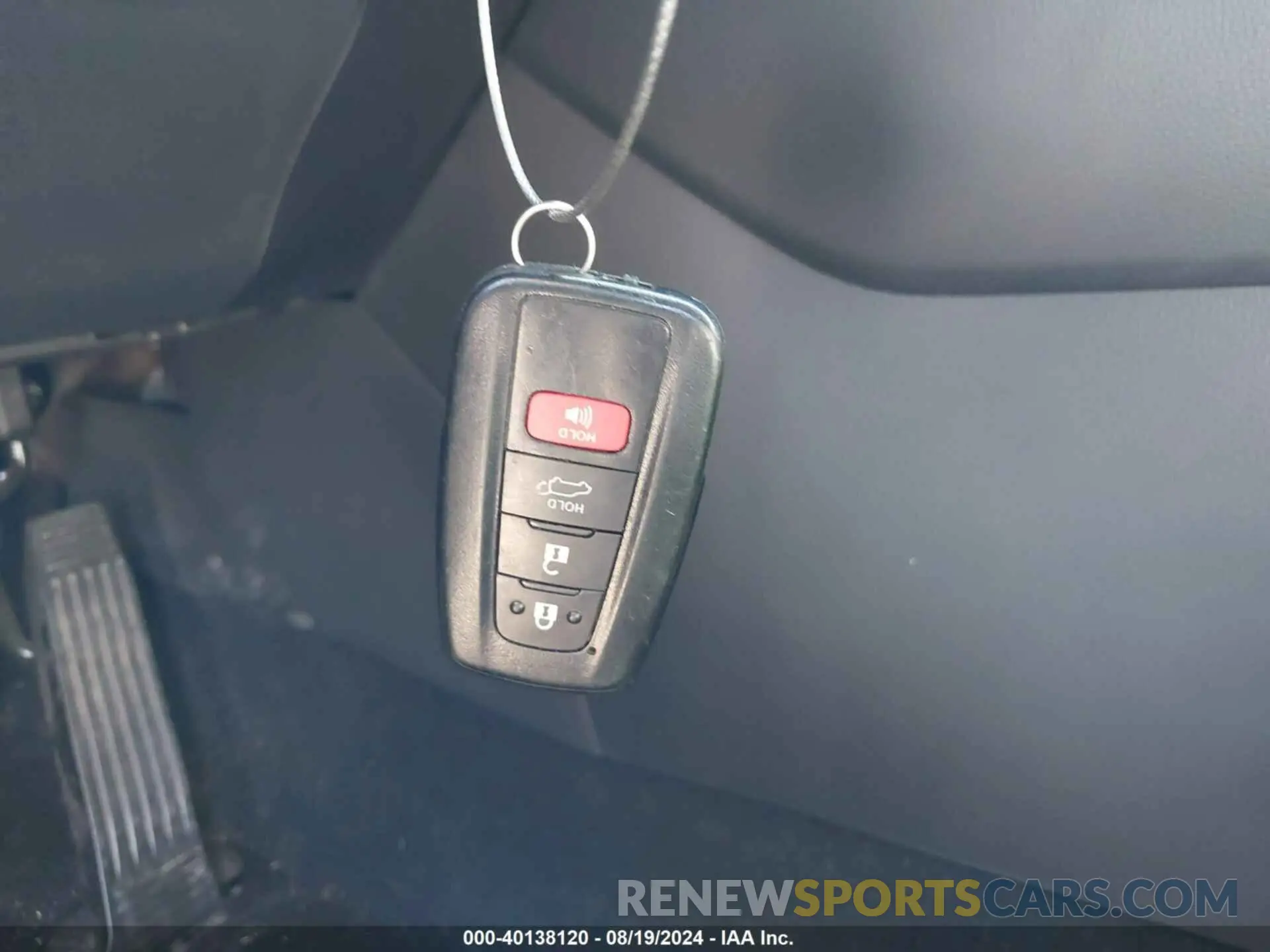 11 Photograph of a damaged car 2T3A1RFV7KC026751 TOYOTA RAV4 2019