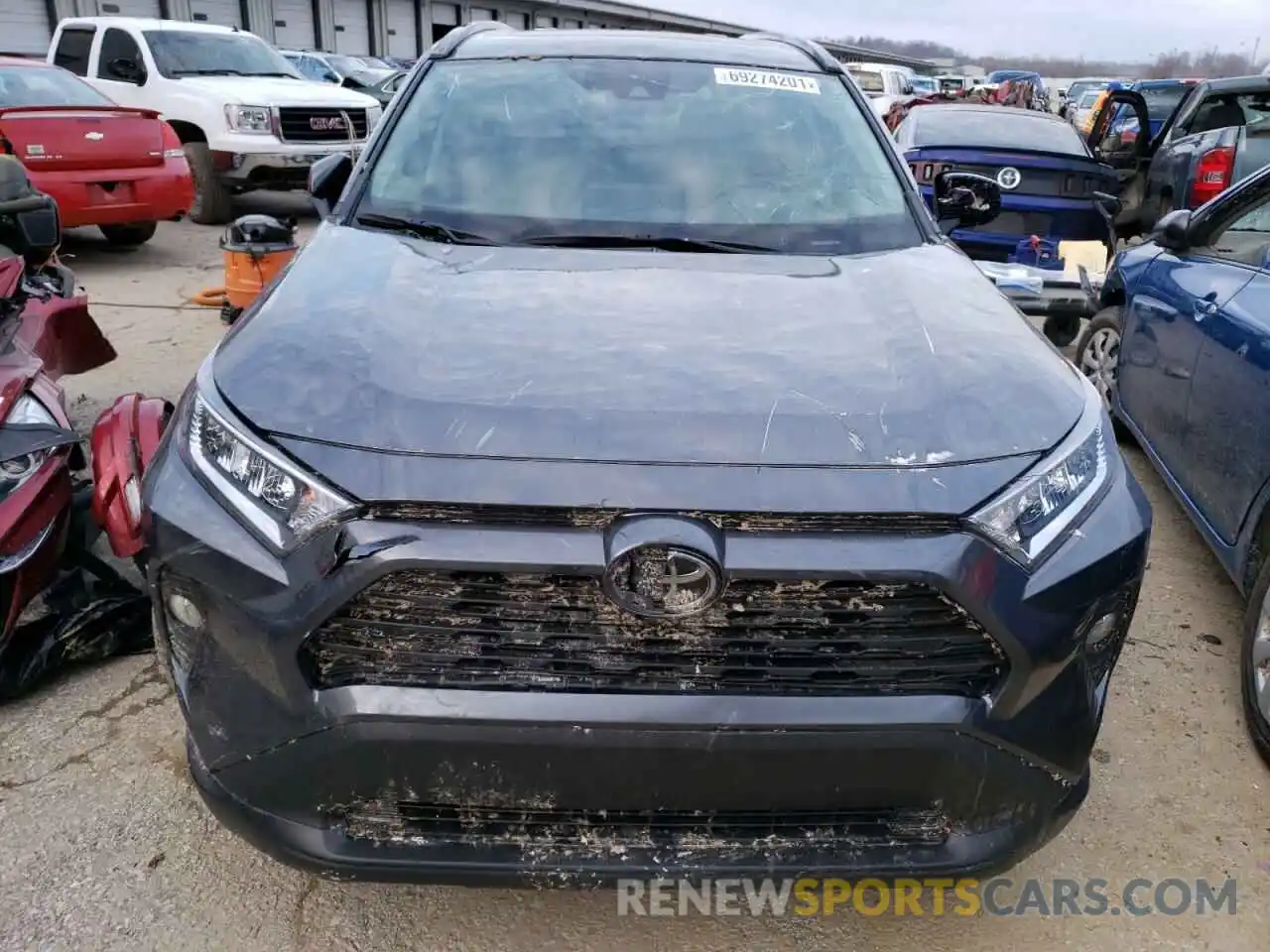 9 Photograph of a damaged car 2T3A1RFV7KC028788 TOYOTA RAV4 2019