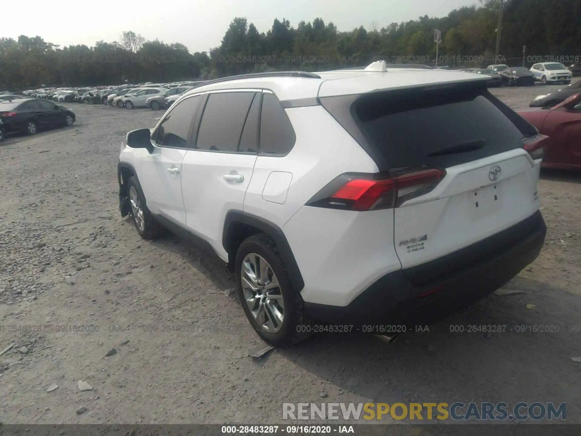 3 Photograph of a damaged car 2T3A1RFV7KC049432 TOYOTA RAV4 2019