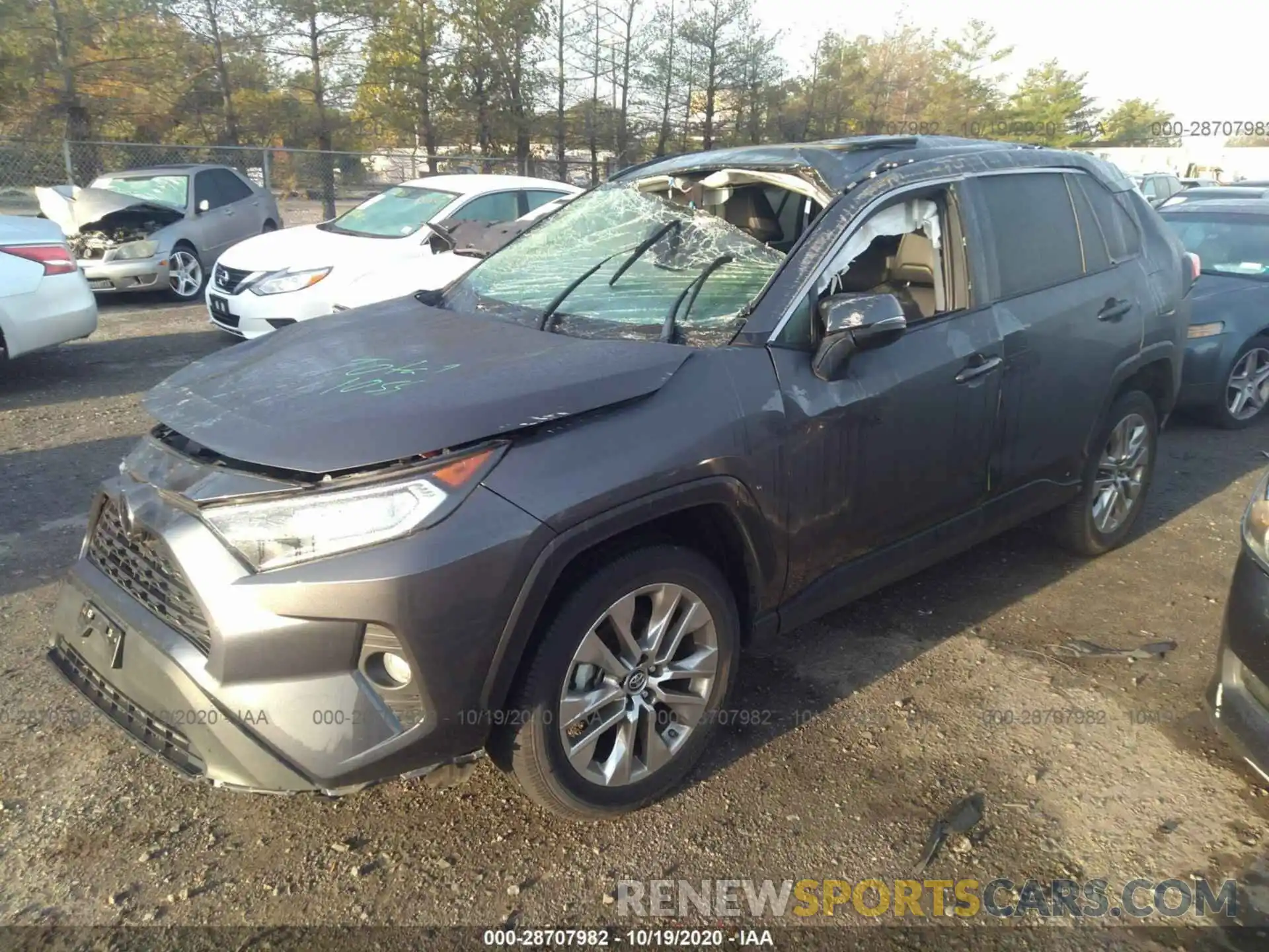 2 Photograph of a damaged car 2T3A1RFV7KW060798 TOYOTA RAV4 2019