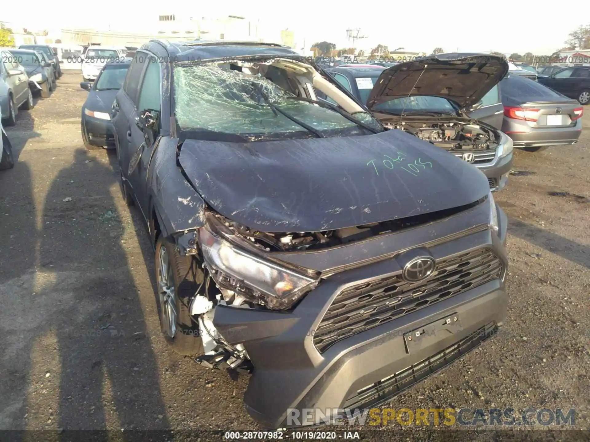 6 Photograph of a damaged car 2T3A1RFV7KW060798 TOYOTA RAV4 2019