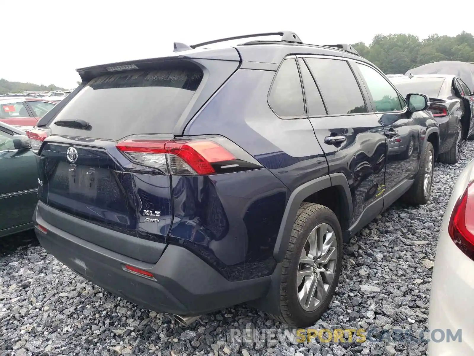 4 Photograph of a damaged car 2T3A1RFV8KW057764 TOYOTA RAV4 2019