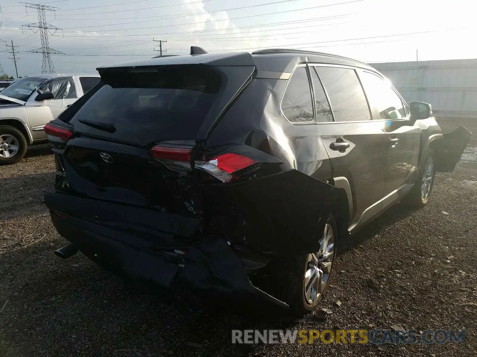 4 Photograph of a damaged car 2T3A1RFV8KW075150 TOYOTA RAV4 2019