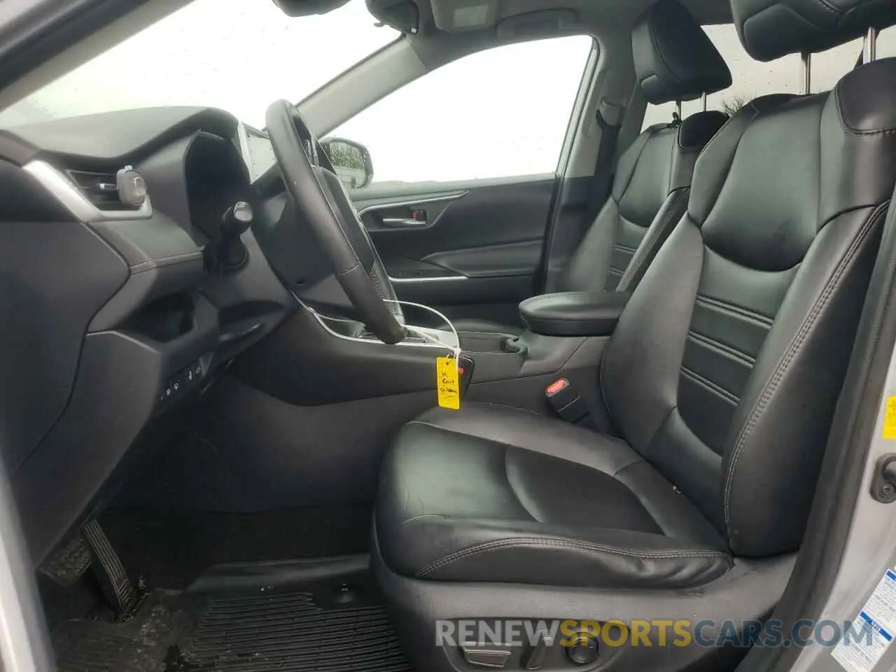 7 Photograph of a damaged car 2T3A1RFV9KC040750 TOYOTA RAV4 2019
