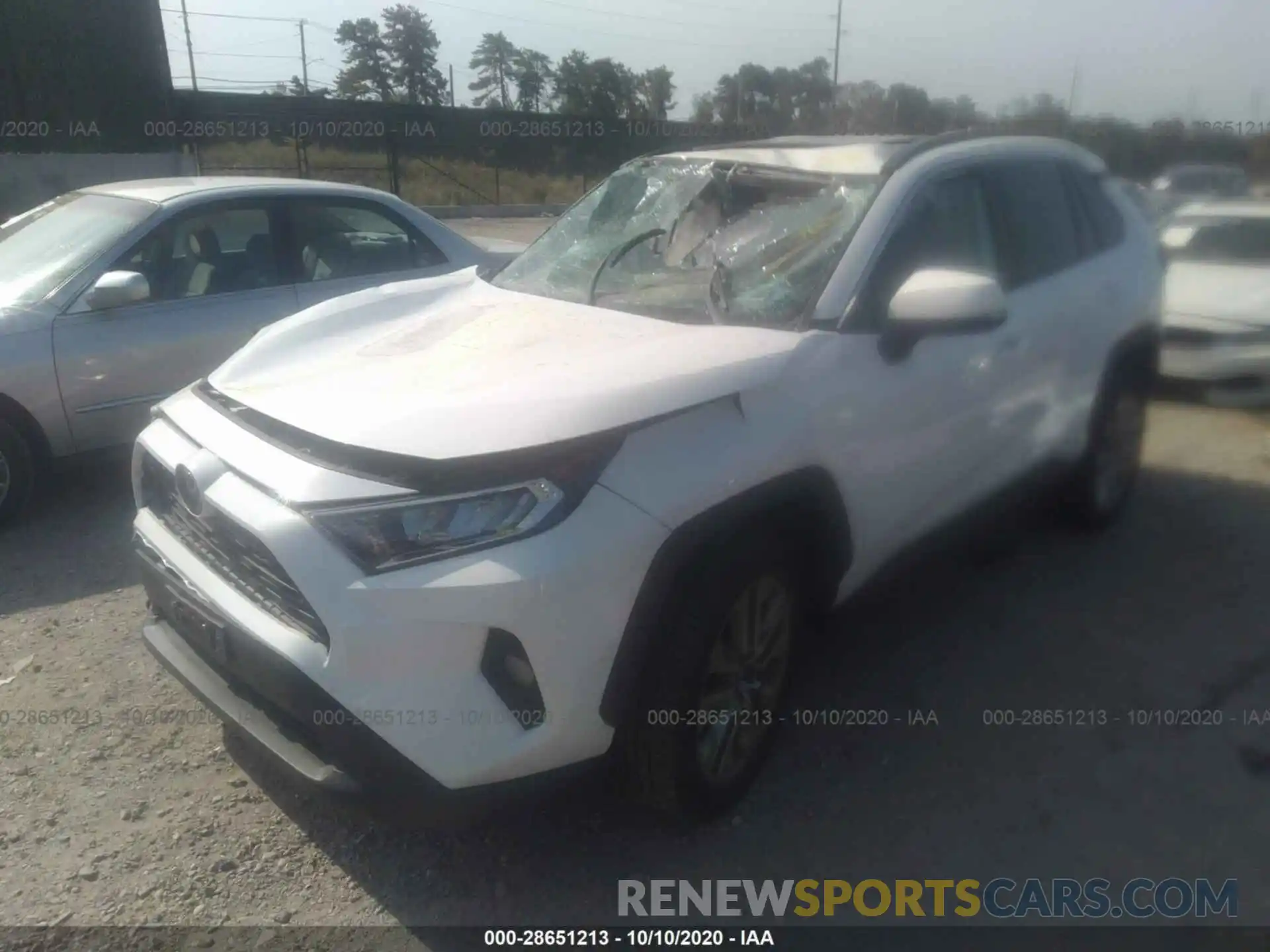 2 Photograph of a damaged car 2T3A1RFV9KC044720 TOYOTA RAV4 2019