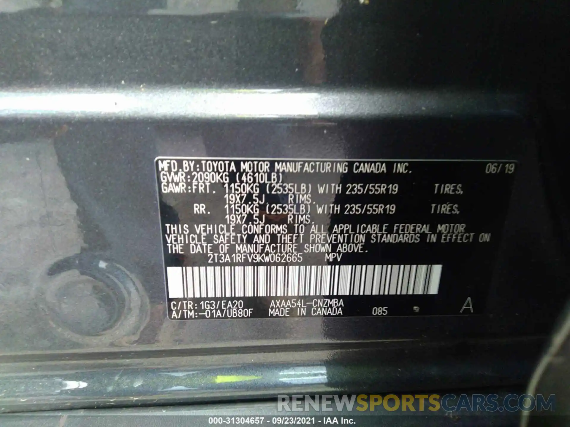 9 Photograph of a damaged car 2T3A1RFV9KW062665 TOYOTA RAV4 2019