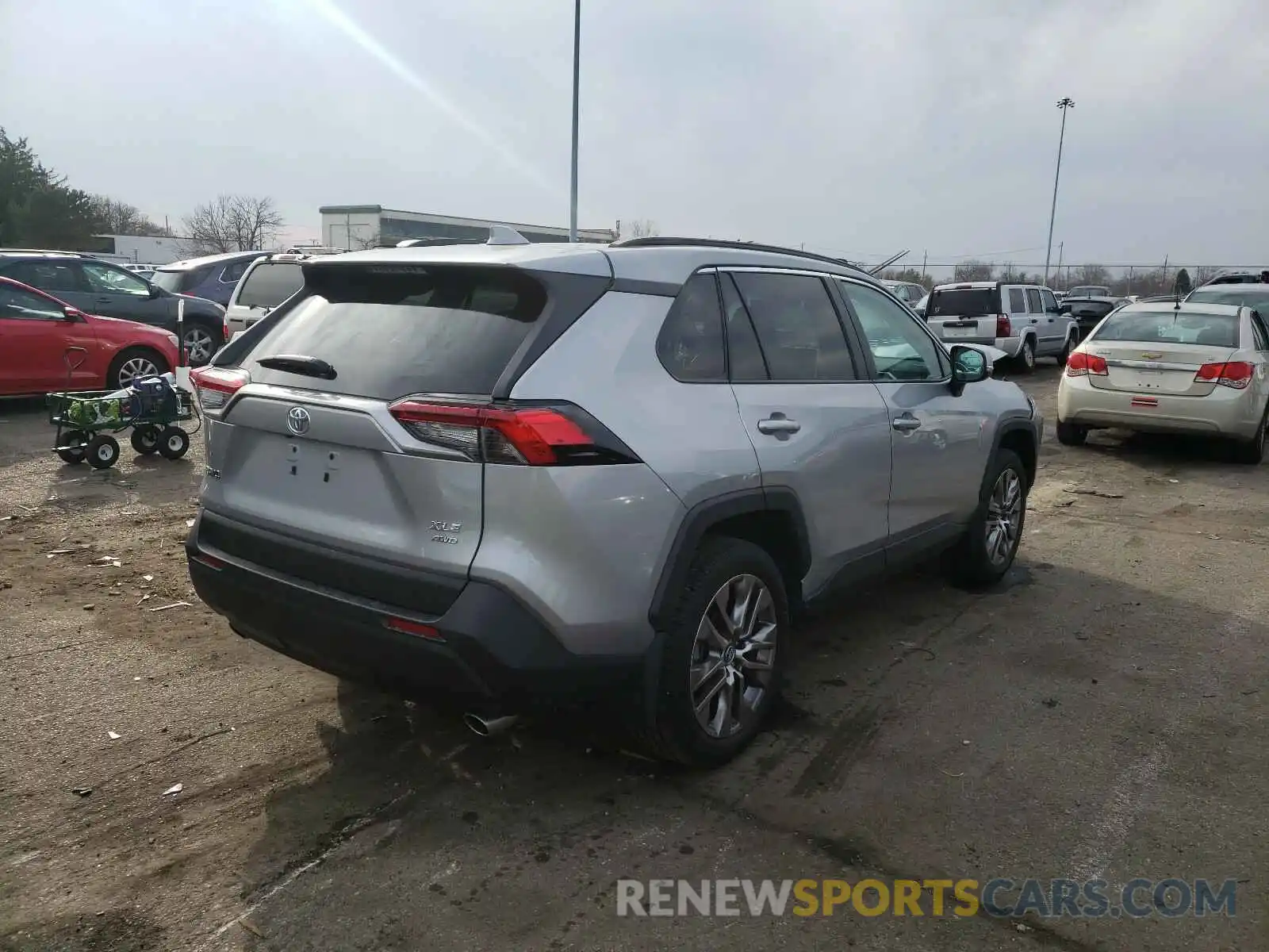 4 Photograph of a damaged car 2T3A1RFV9KW076856 TOYOTA RAV4 2019