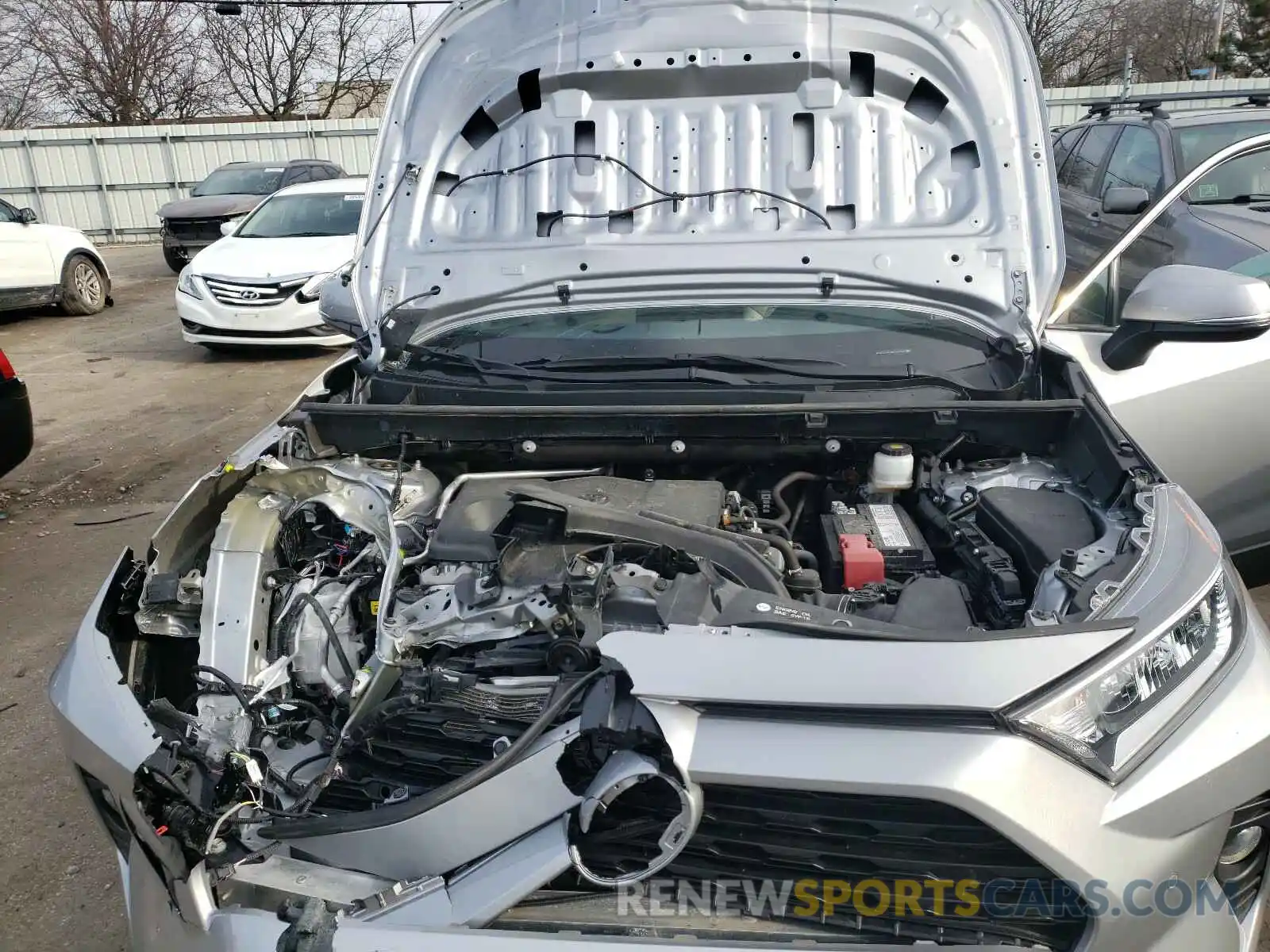 7 Photograph of a damaged car 2T3A1RFV9KW076856 TOYOTA RAV4 2019