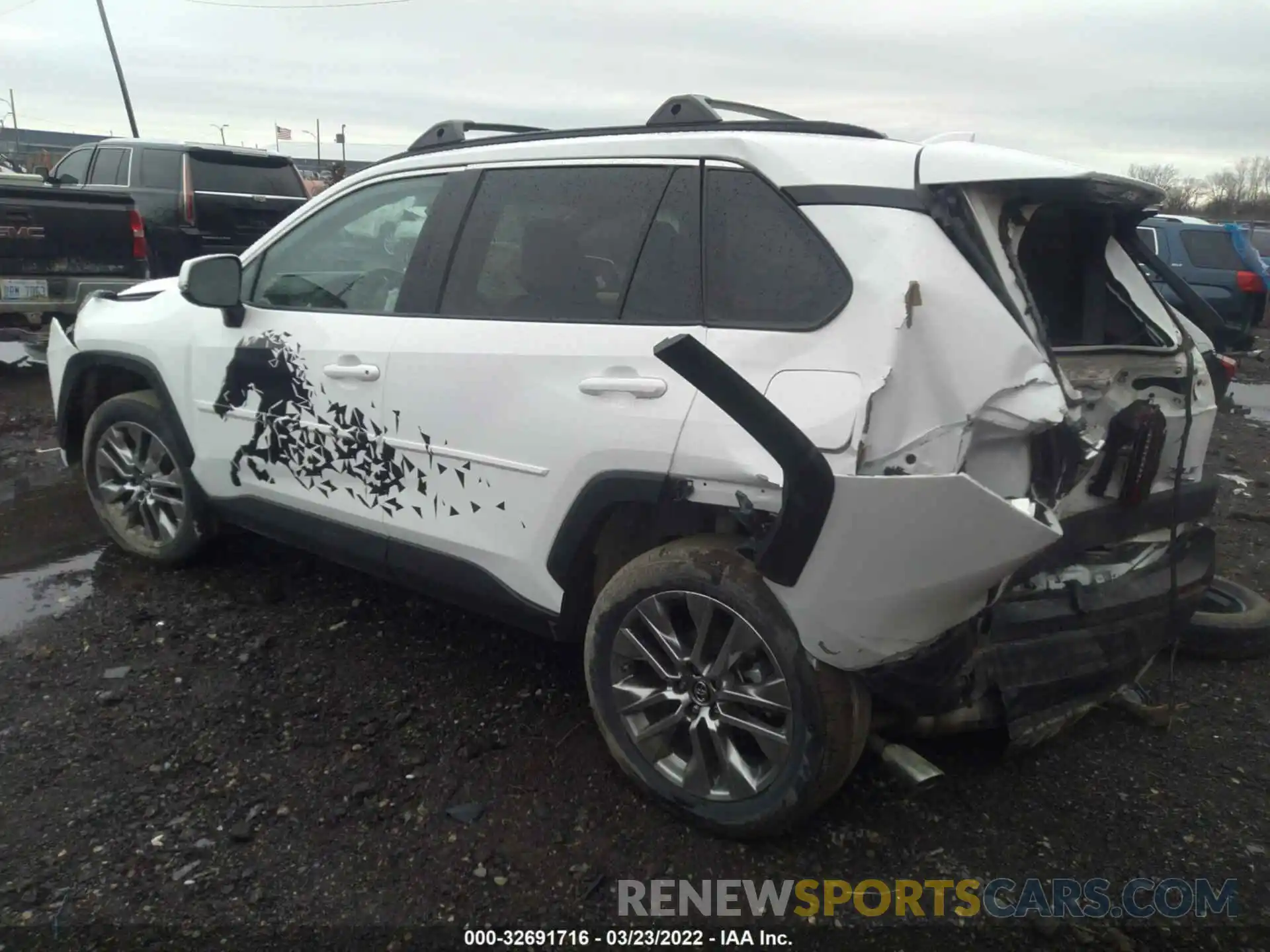 3 Photograph of a damaged car 2T3A1RFVXKC024458 TOYOTA RAV4 2019