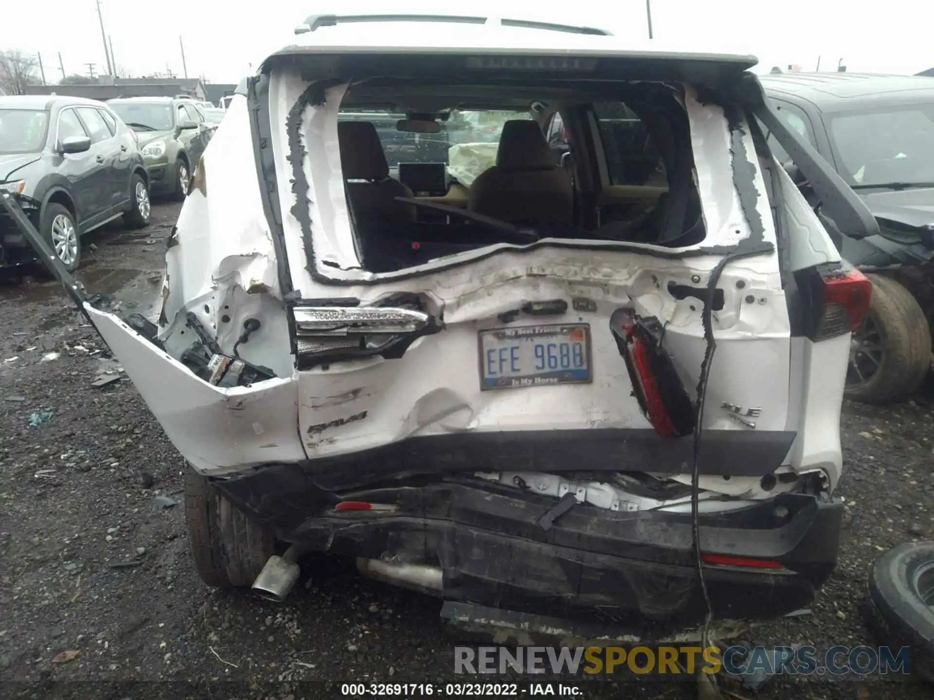 6 Photograph of a damaged car 2T3A1RFVXKC024458 TOYOTA RAV4 2019