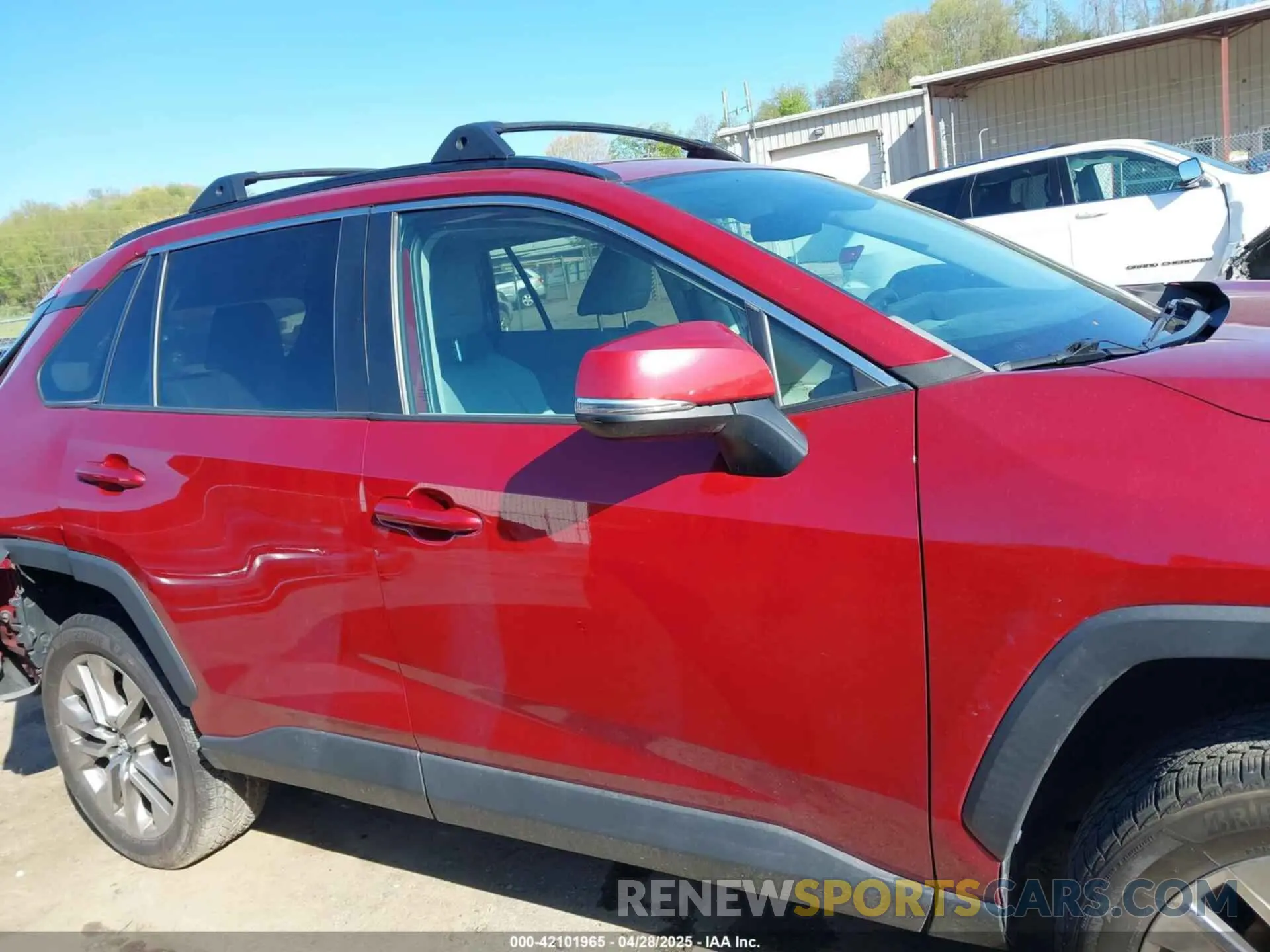 14 Photograph of a damaged car 2T3A1RFVXKC026386 TOYOTA RAV4 2019