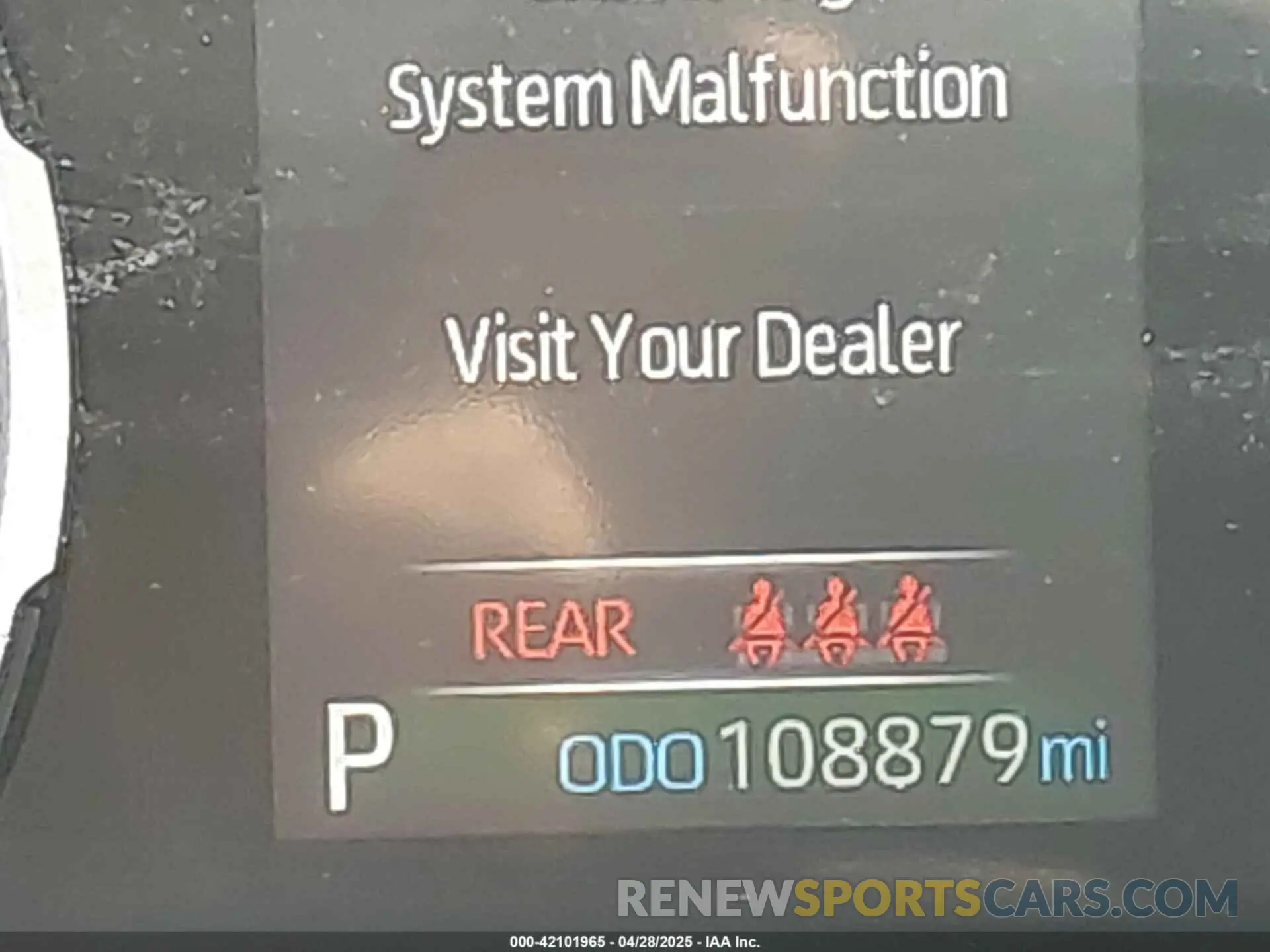 16 Photograph of a damaged car 2T3A1RFVXKC026386 TOYOTA RAV4 2019