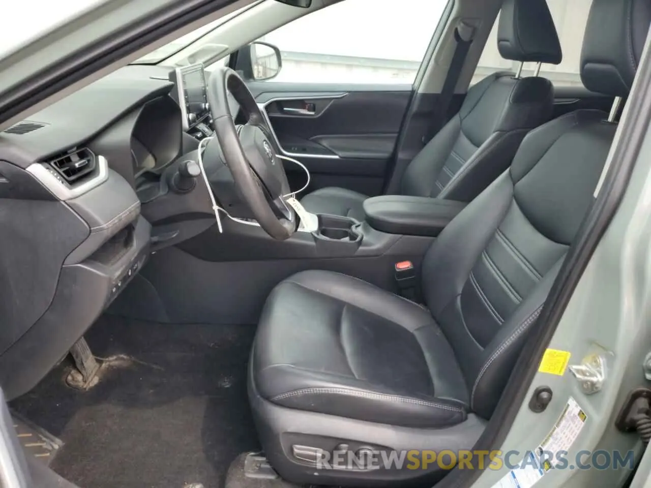 7 Photograph of a damaged car 2T3A1RFVXKW023048 TOYOTA RAV4 2019