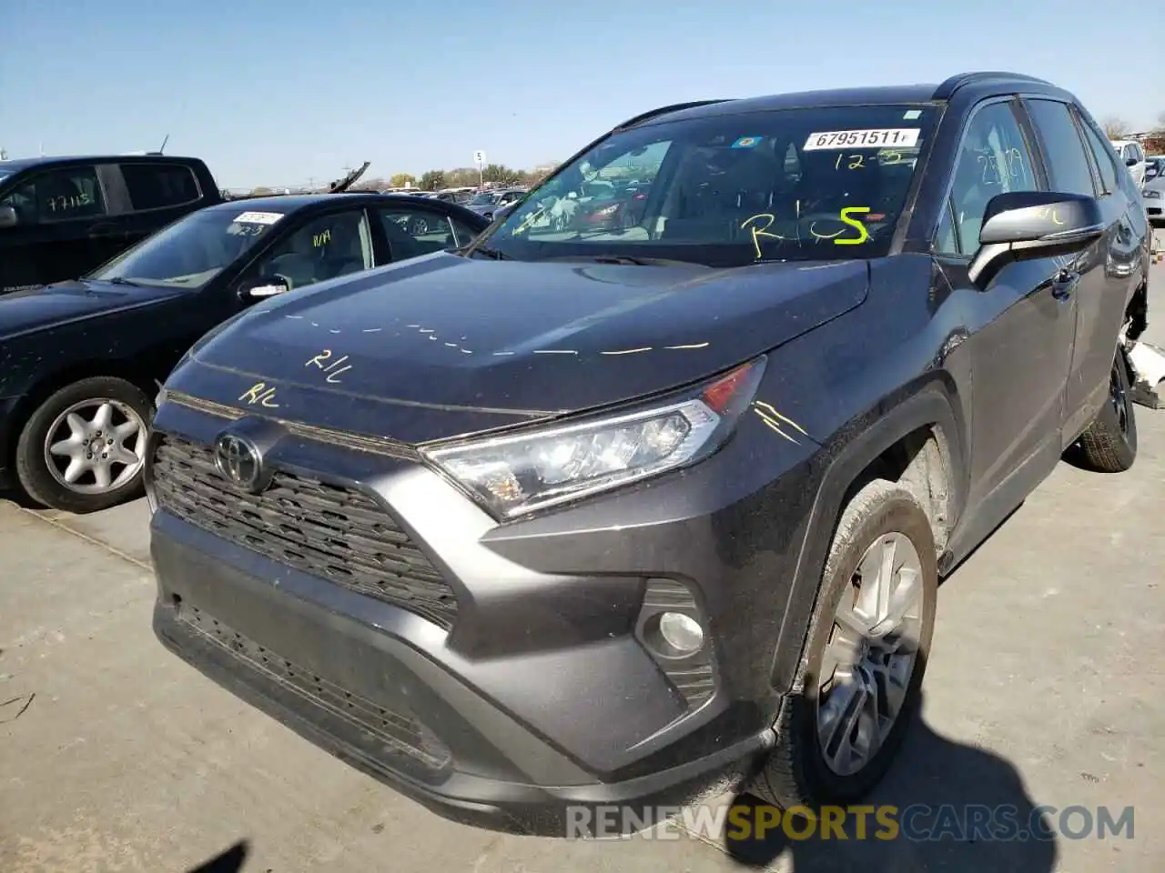 2 Photograph of a damaged car 2T3A1RFVXKW081757 TOYOTA RAV4 2019