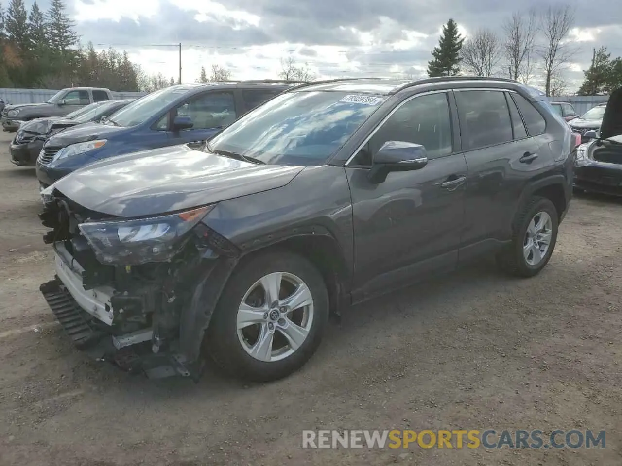 1 Photograph of a damaged car 2T3B1RFV0KW018655 TOYOTA RAV4 2019