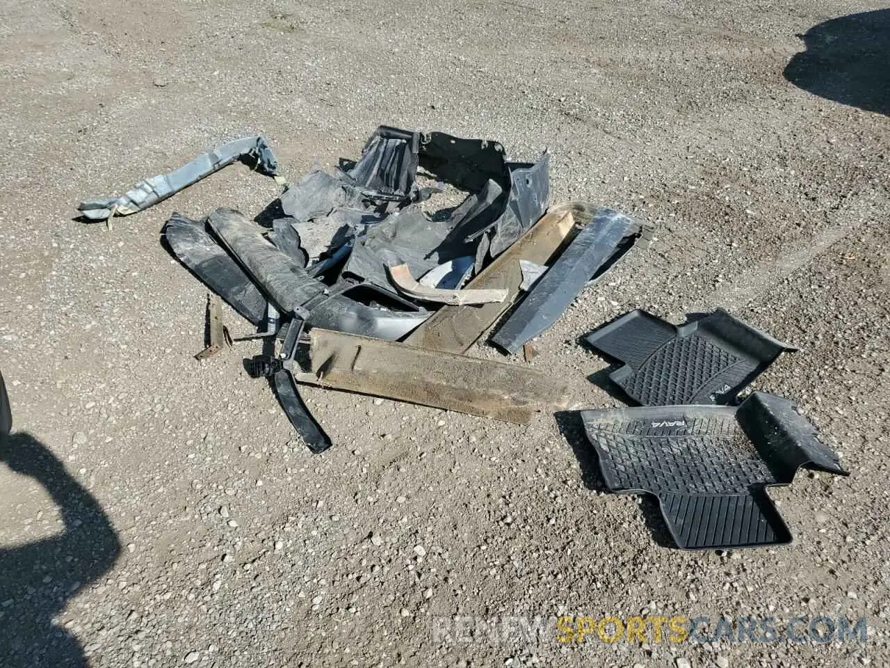 13 Photograph of a damaged car 2T3B1RFV1KW061501 TOYOTA RAV4 2019