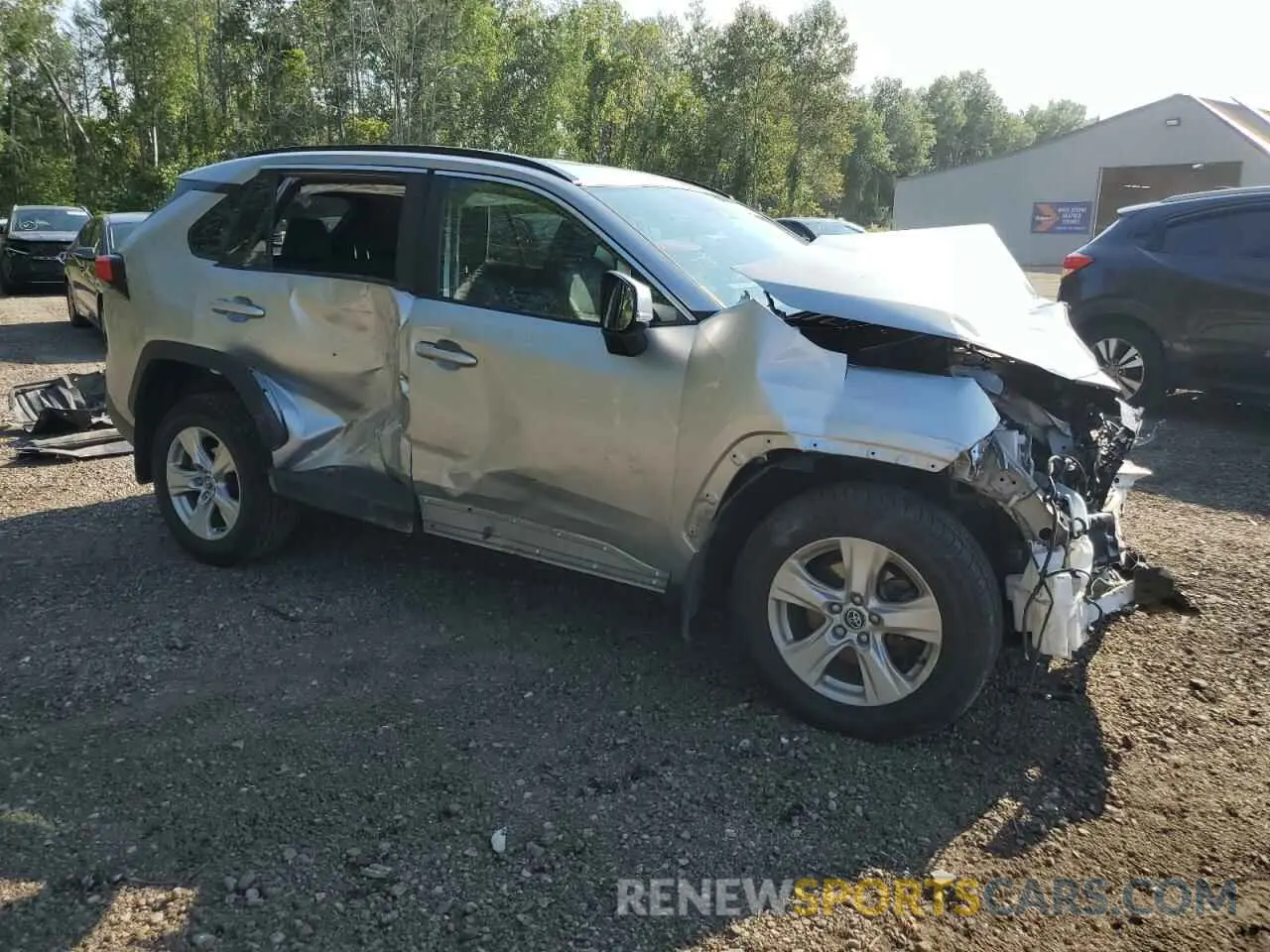 4 Photograph of a damaged car 2T3B1RFV1KW061501 TOYOTA RAV4 2019
