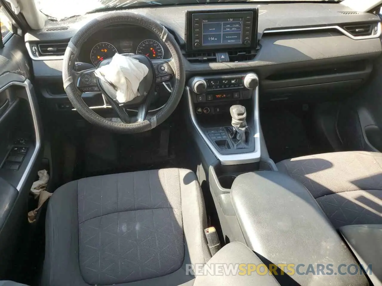 8 Photograph of a damaged car 2T3B1RFV1KW061501 TOYOTA RAV4 2019