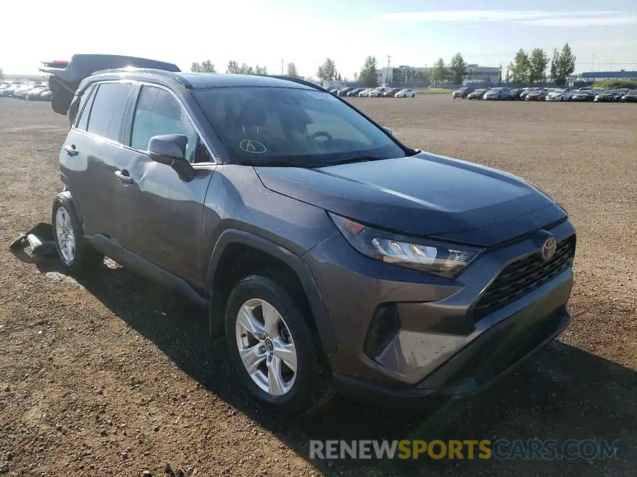 1 Photograph of a damaged car 2T3B1RFV6KC003336 TOYOTA RAV4 2019