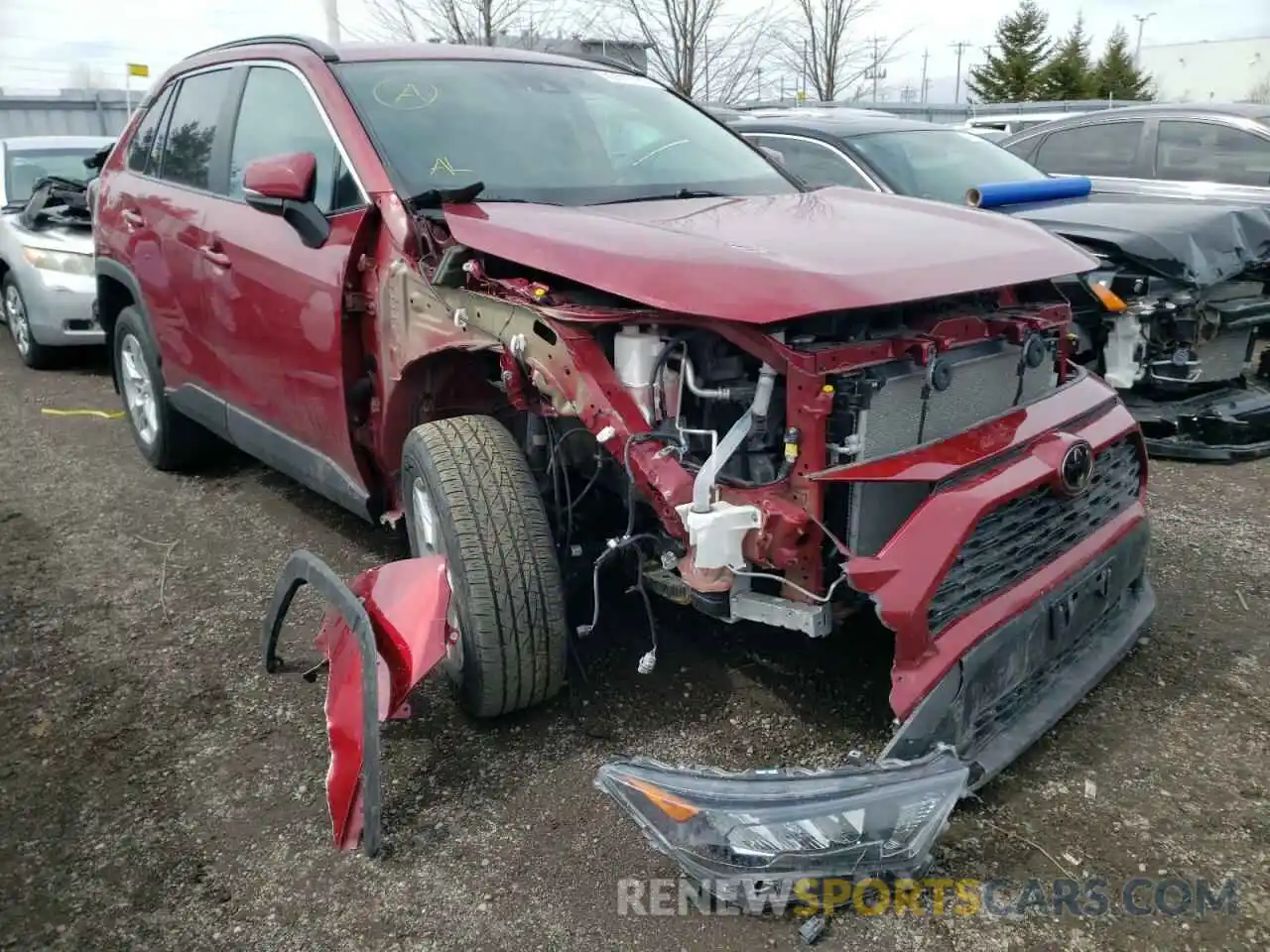 1 Photograph of a damaged car 2T3B1RFV6KC057946 TOYOTA RAV4 2019