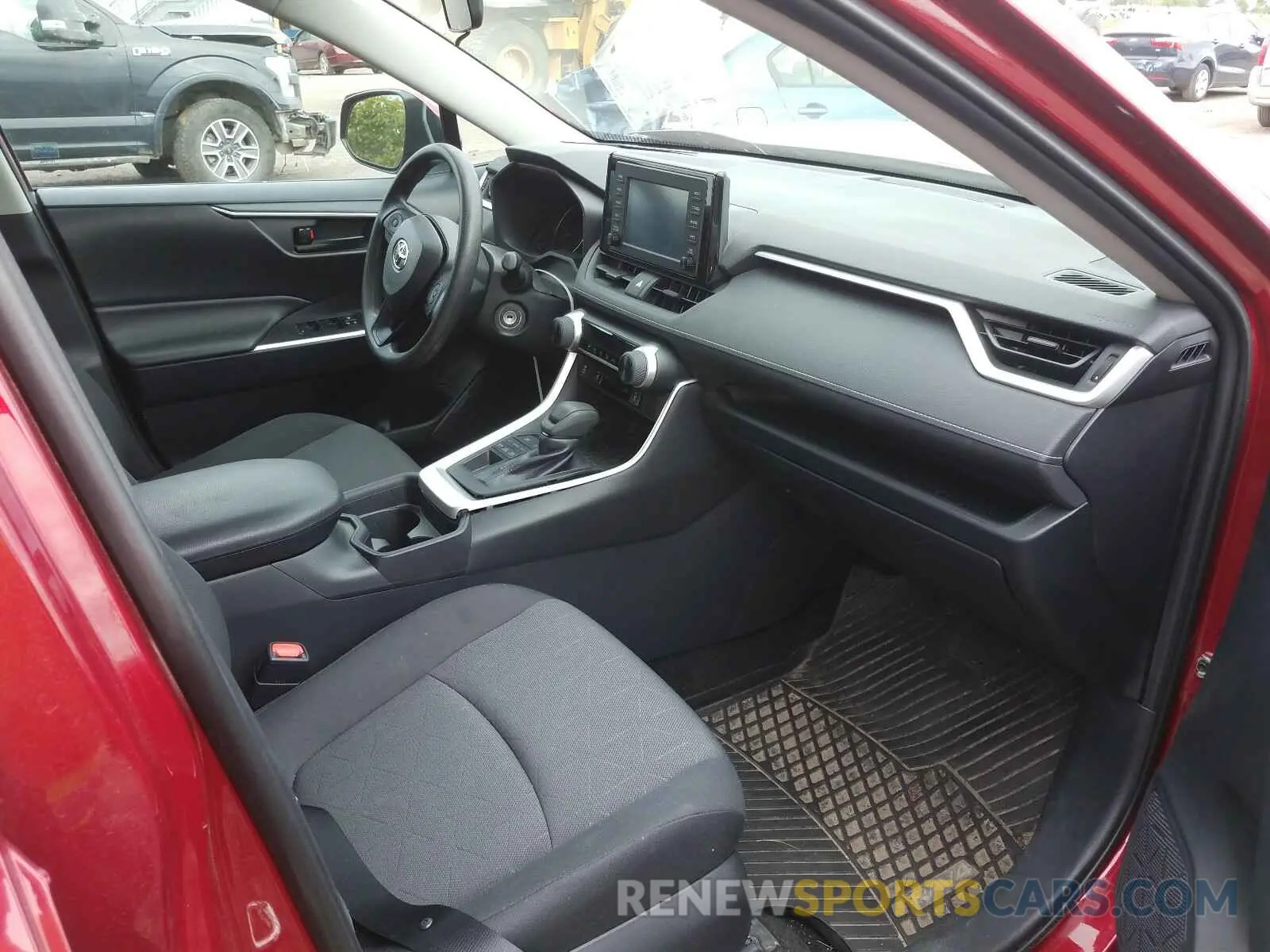 5 Photograph of a damaged car 2T3B1RFV6KW009829 TOYOTA RAV4 2019