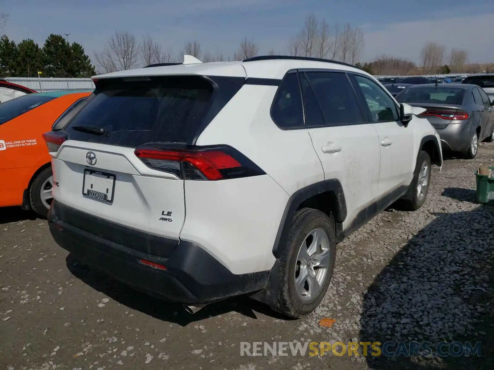 4 Photograph of a damaged car 2T3B1RFV9KW016449 TOYOTA RAV4 2019