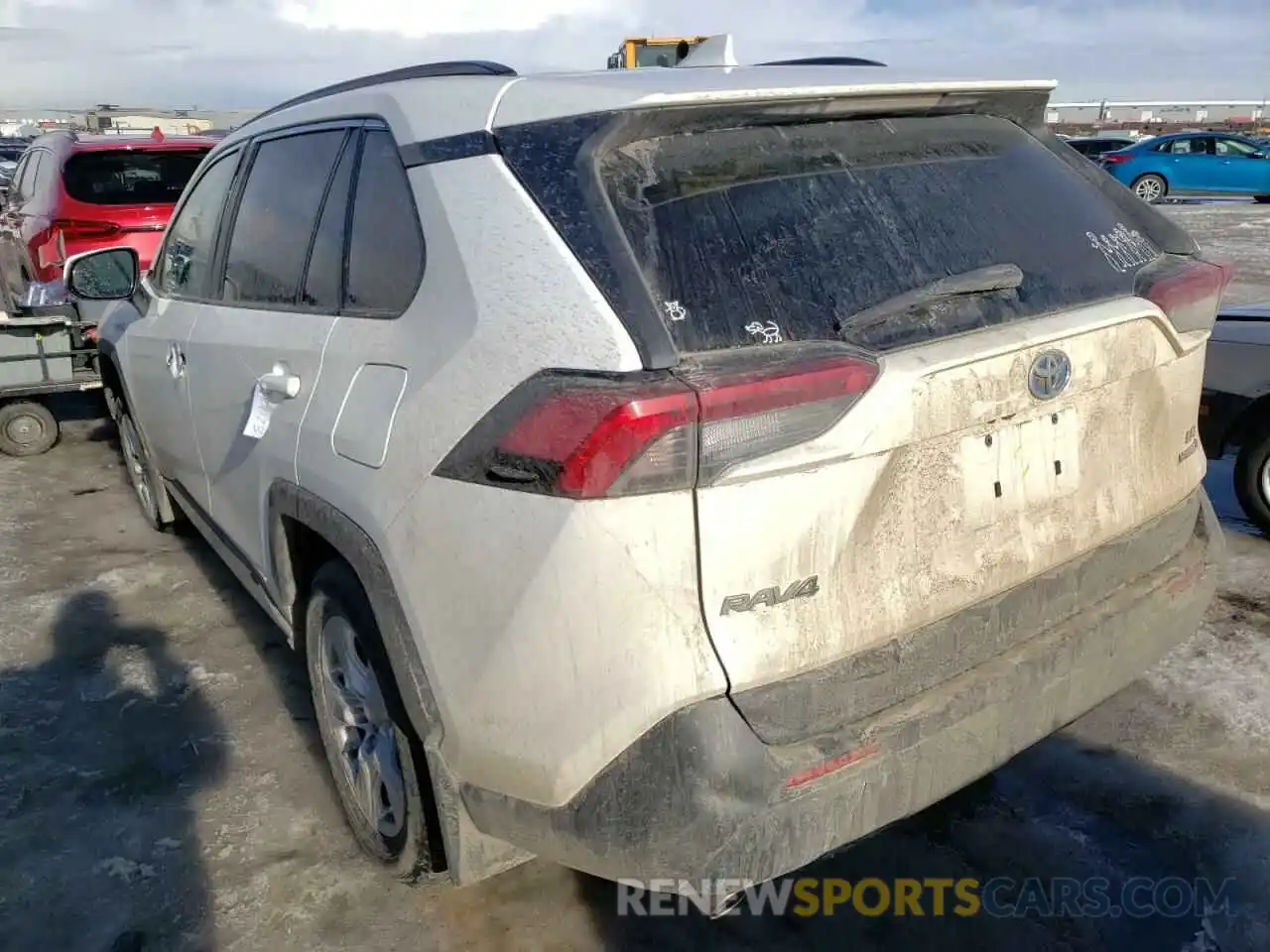 3 Photograph of a damaged car 2T3BWRFV9KW010118 TOYOTA RAV4 2019