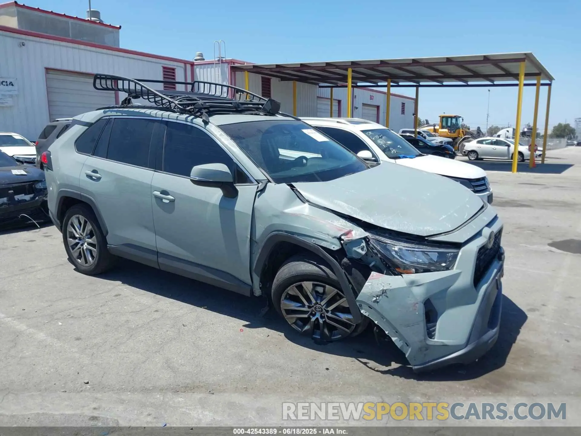 1 Photograph of a damaged car 2T3C1RFV0KC012974 TOYOTA RAV4 2019