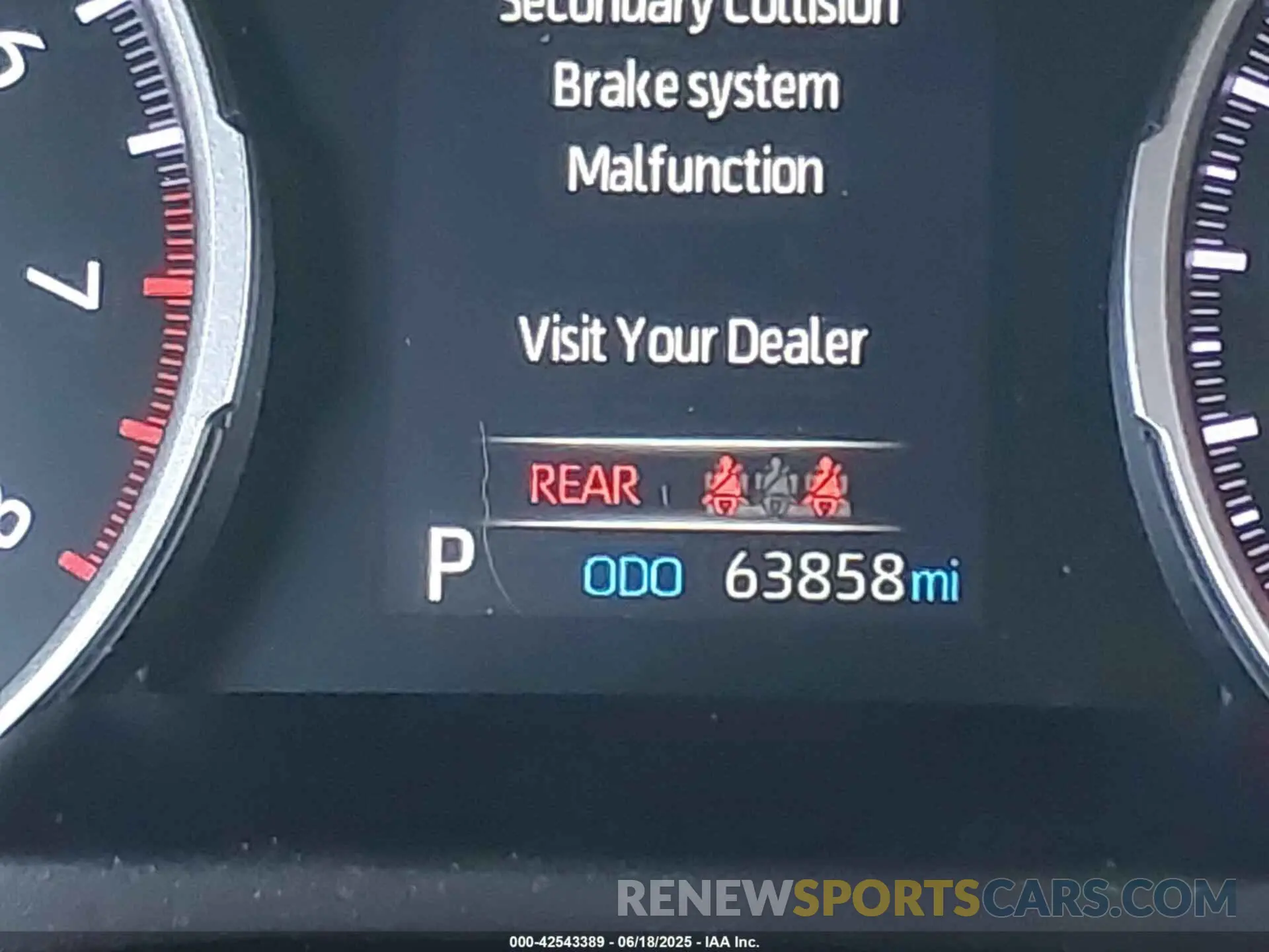 14 Photograph of a damaged car 2T3C1RFV0KC012974 TOYOTA RAV4 2019