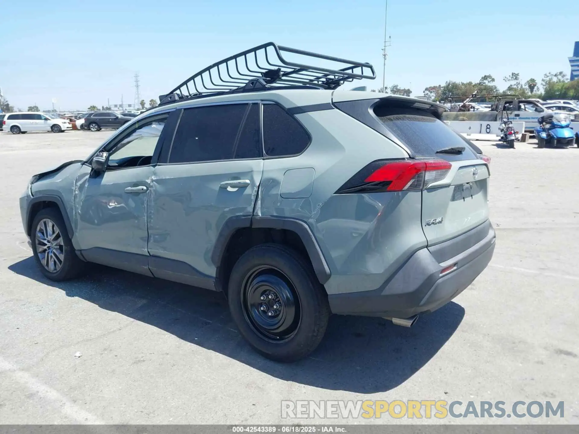 3 Photograph of a damaged car 2T3C1RFV0KC012974 TOYOTA RAV4 2019