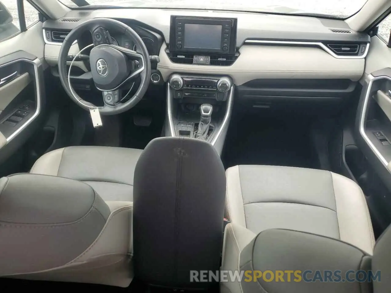 8 Photograph of a damaged car 2T3C1RFV0KC013297 TOYOTA RAV4 2019