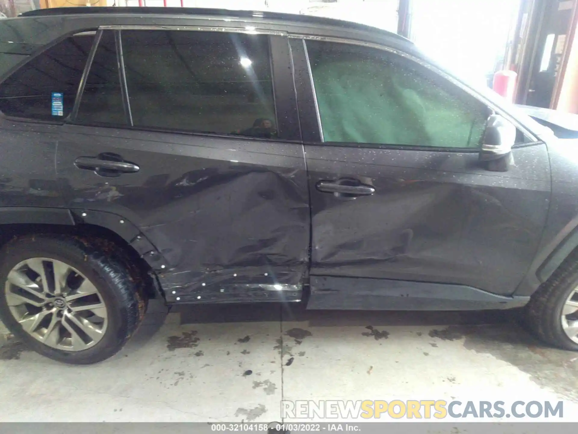 6 Photograph of a damaged car 2T3C1RFV0KC019293 TOYOTA RAV4 2019