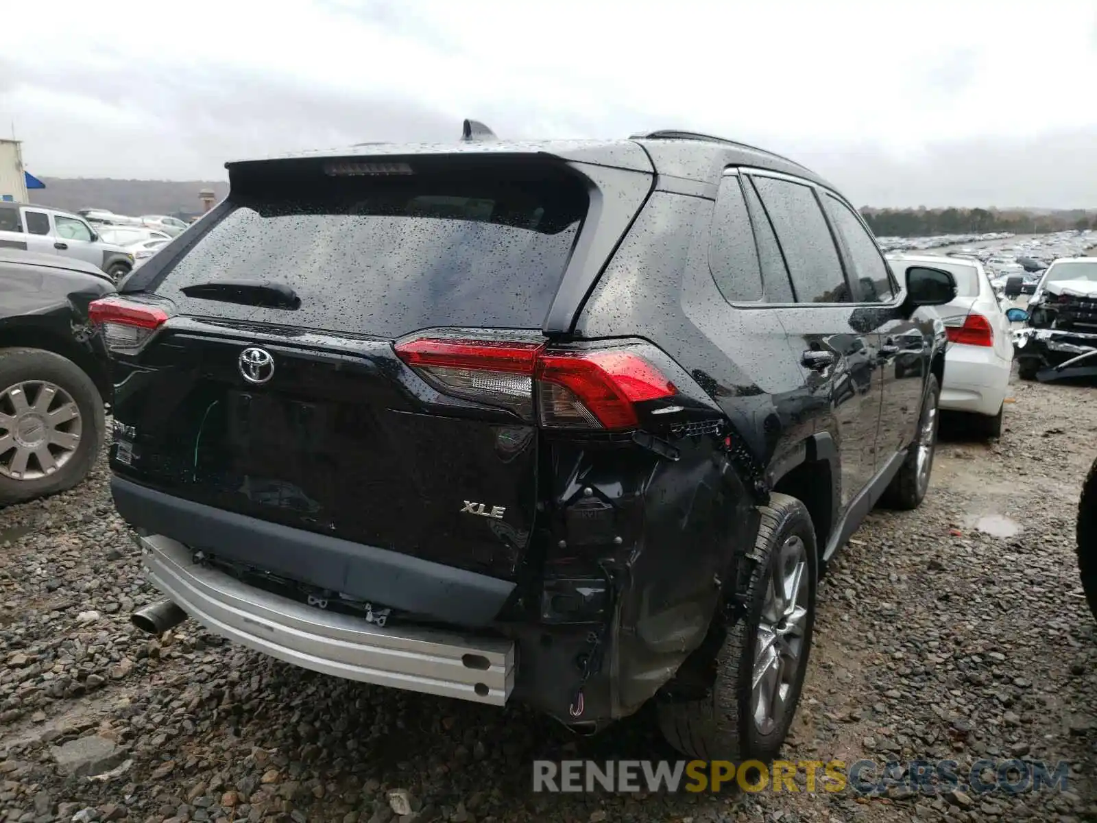 4 Photograph of a damaged car 2T3C1RFV1KC012563 TOYOTA RAV4 2019