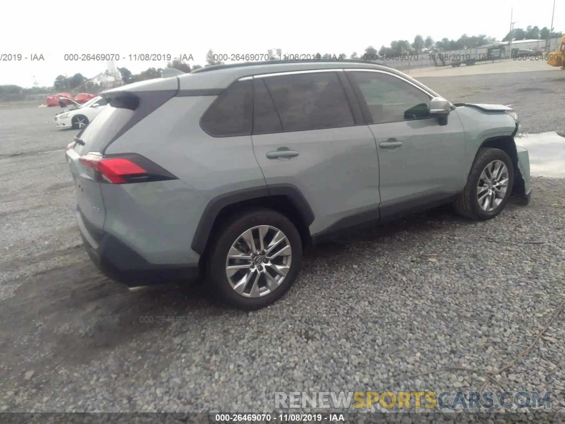 4 Photograph of a damaged car 2T3C1RFV1KW002209 TOYOTA RAV4 2019