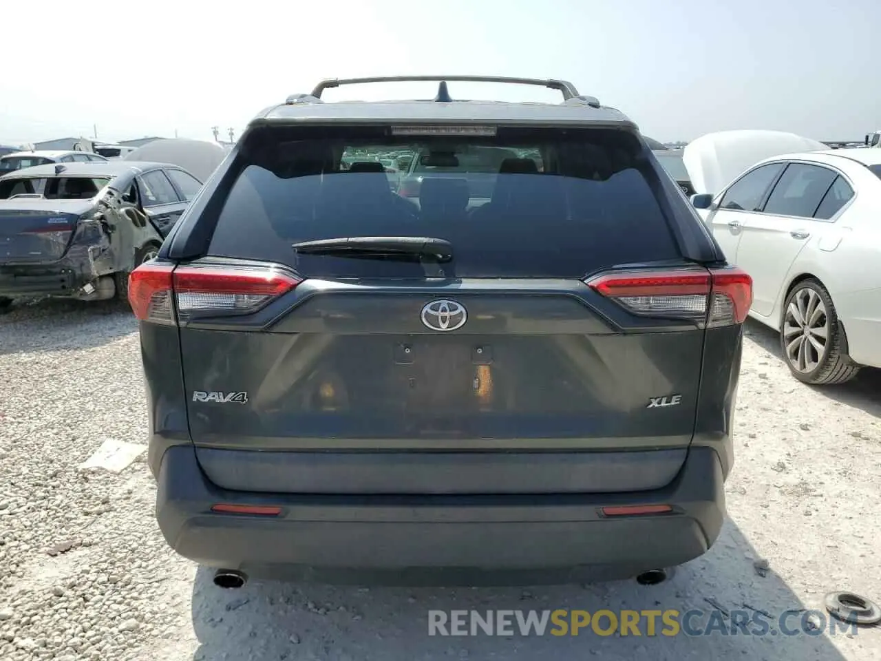 6 Photograph of a damaged car 2T3C1RFV1KW022847 TOYOTA RAV4 2019