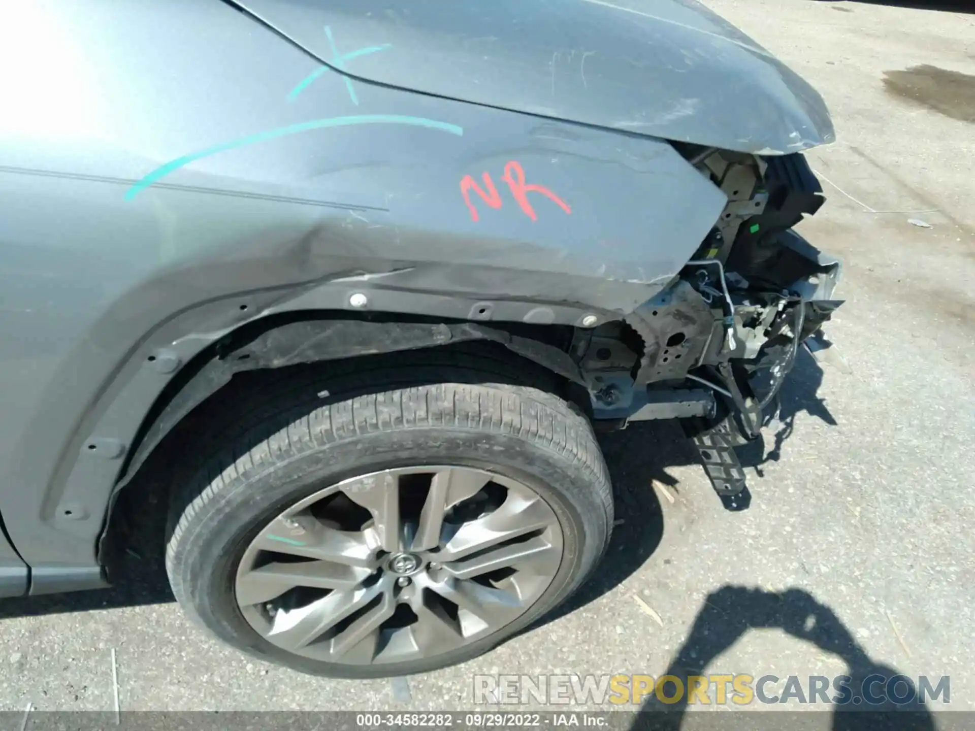 15 Photograph of a damaged car 2T3C1RFV1KW025280 TOYOTA RAV4 2019