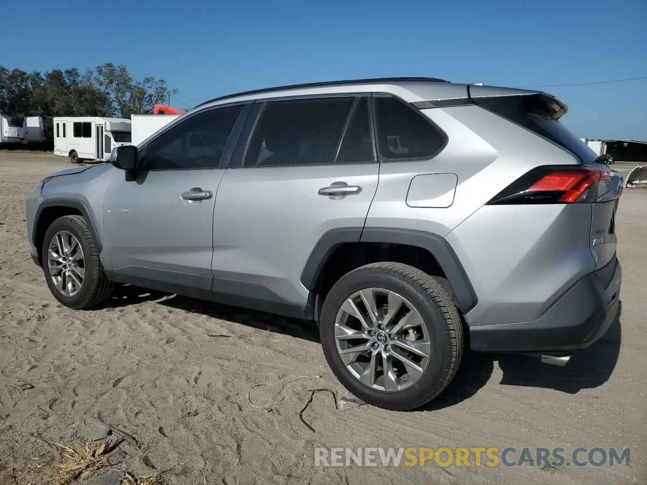2 Photograph of a damaged car 2T3C1RFV1KW044010 TOYOTA RAV4 2019