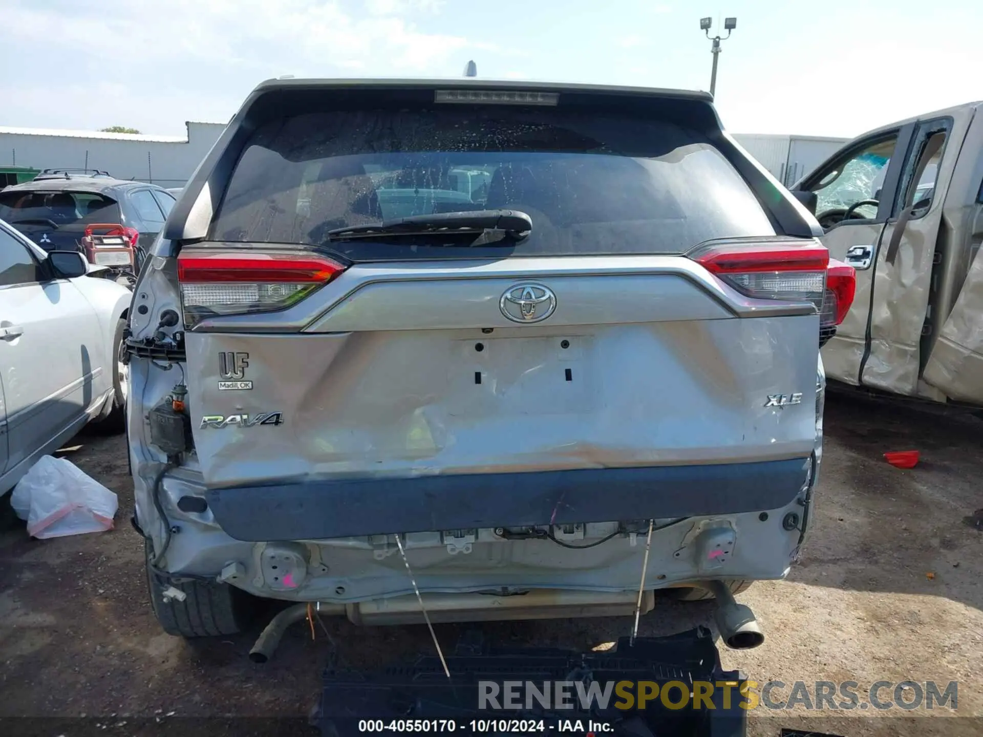 6 Photograph of a damaged car 2T3C1RFV2KC009123 TOYOTA RAV4 2019