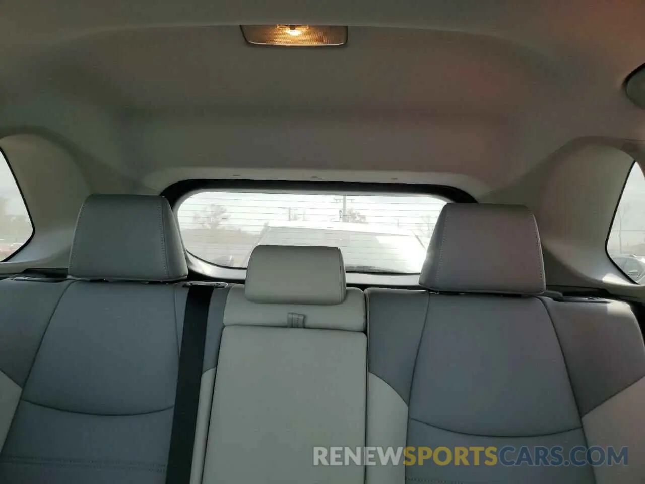 10 Photograph of a damaged car 2T3C1RFV2KC012054 TOYOTA RAV4 2019