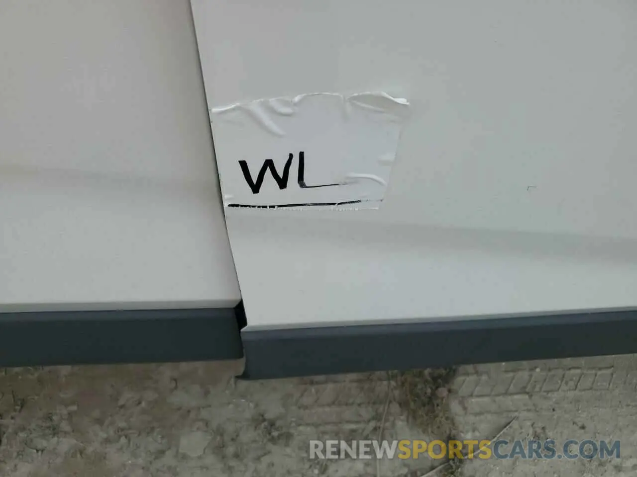 13 Photograph of a damaged car 2T3C1RFV2KC012054 TOYOTA RAV4 2019