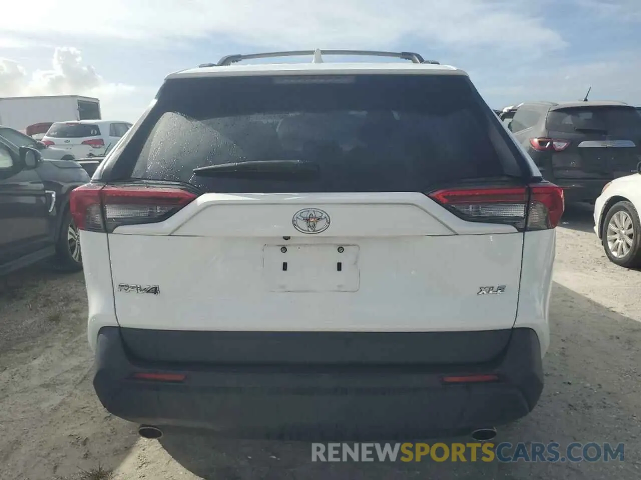6 Photograph of a damaged car 2T3C1RFV2KC012054 TOYOTA RAV4 2019