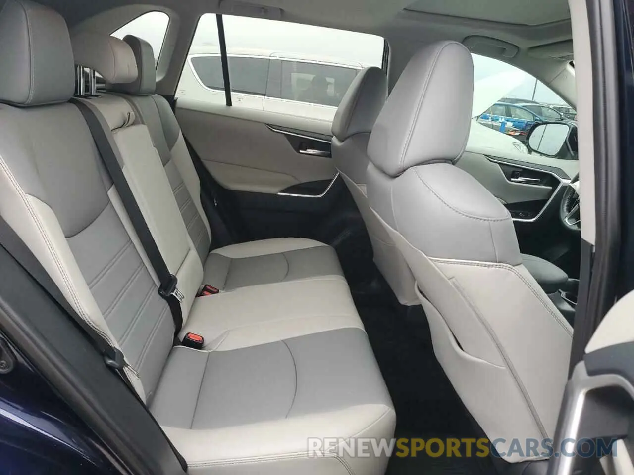 11 Photograph of a damaged car 2T3C1RFV2KC021465 TOYOTA RAV4 2019