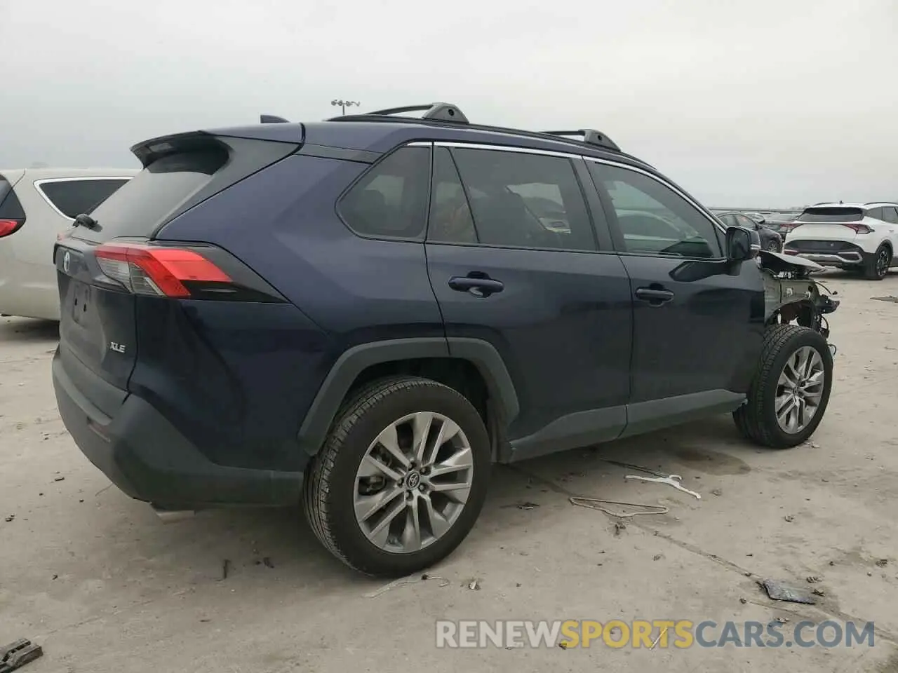 3 Photograph of a damaged car 2T3C1RFV2KC021465 TOYOTA RAV4 2019