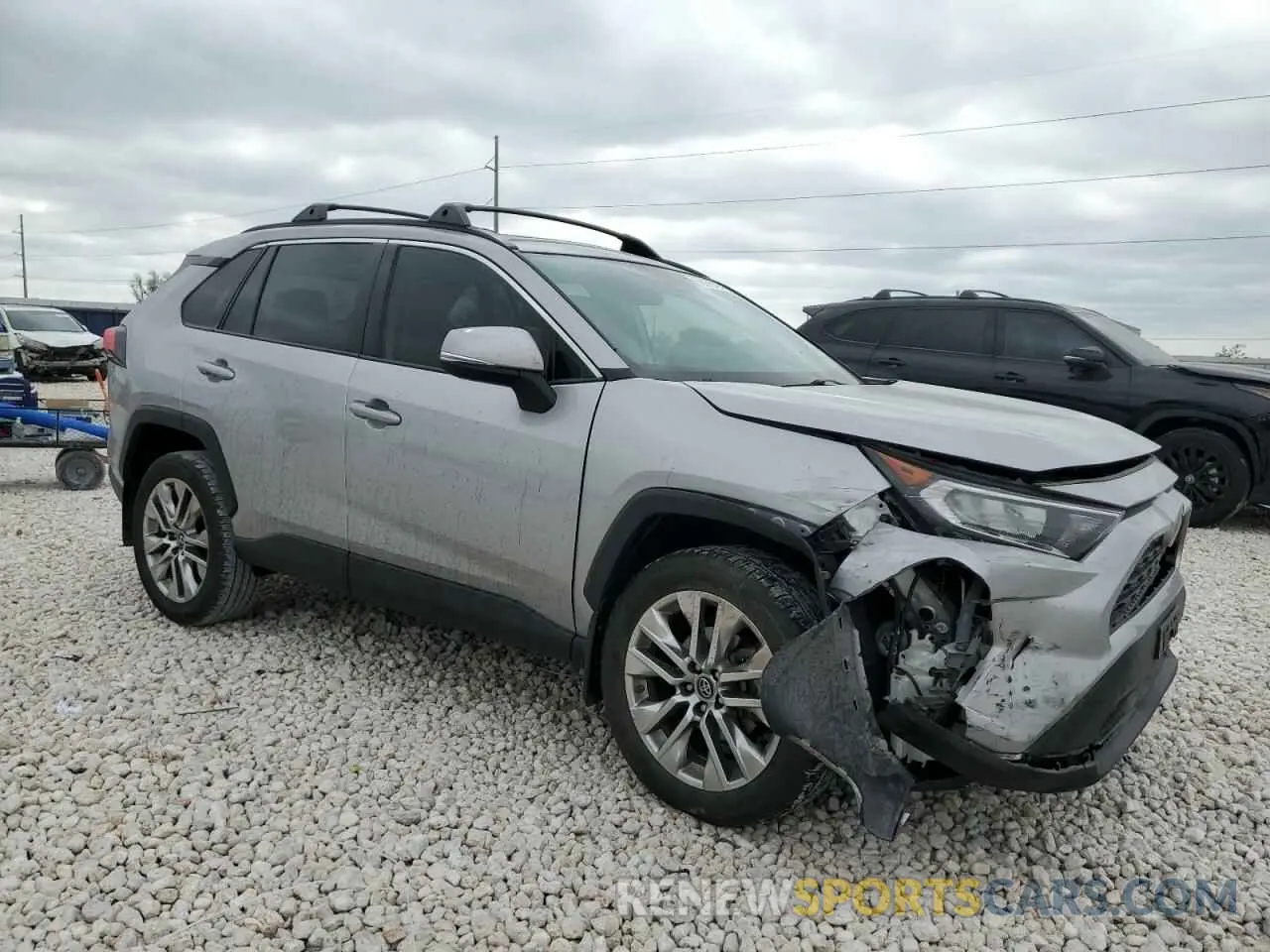 4 Photograph of a damaged car 2T3C1RFV2KC022891 TOYOTA RAV4 2019