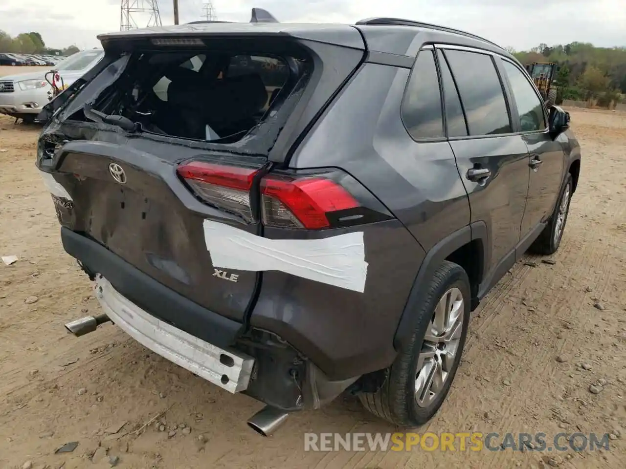 4 Photograph of a damaged car 2T3C1RFV3KC007316 TOYOTA RAV4 2019