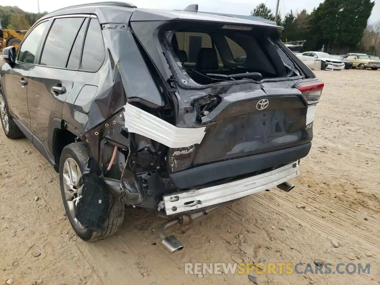 9 Photograph of a damaged car 2T3C1RFV3KC007316 TOYOTA RAV4 2019